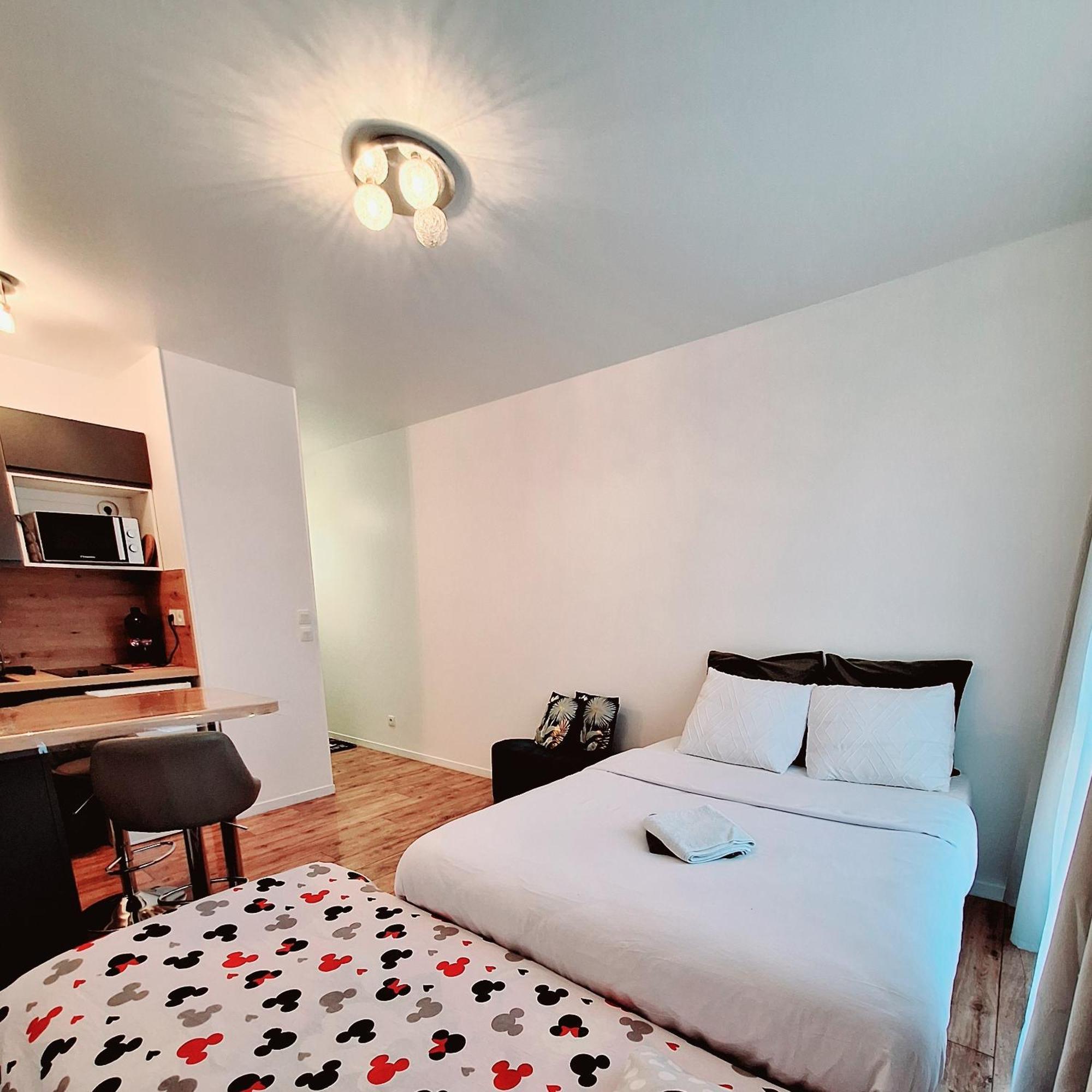 Studio Alpha - 2Min By Train To Disneyland Or 20Min Walk - 5Min Walk To "Val D'Europe" Station Монтеврен Екстер'єр фото